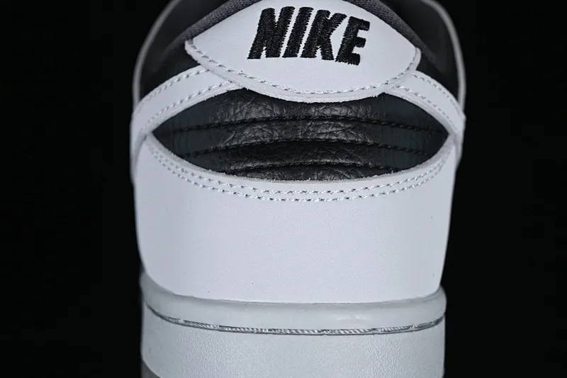 All categories Nk SB Dunk series Nk SB Dunk Low low-top skate shoes K version Atlas x Nk SB Dunk Low QS 35mm Lycra low-top skate shoes 504750-020